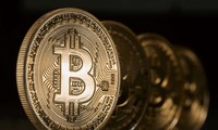 Giá bitcoin tăng chóng mặt, dự báo sắp &apos;phá&apos; đỉnh 