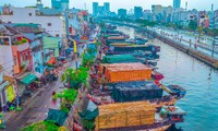 Chợ hoa &apos;Trên bến dưới thuyền&apos; Tết Quý Mão 2023 ở TPHCM có gì mới? 