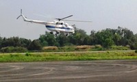 Máy bay Mi 171 trở về sân bay Cà Mau