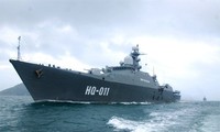 Chiến hạm Việt Nam lần đầu tiên thăm Indonesia