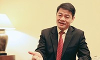 Chủ tịch Thaco chi 2.200 tỷ đồng mua trái phiếu của Bầu Đức