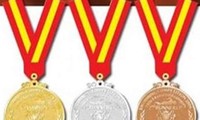 Đoàn học sinh Việt Nam tham dự Olympic Tin học châu Á đều đoạt giải