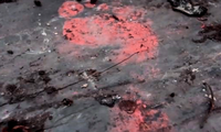 Giải mã bí ẩn dấu chân đỏ như máu trên quan tài cổ thời Chiến Quốc