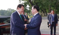 Hình ảnh Chủ tịch Quốc hội Vương Đình Huệ tiếp Tổng thống Hàn Quốc