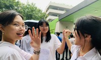Thi chuyên lớp 10 ở Hà Nội: Không quá áp lực; Cập nhật đề thi Toán