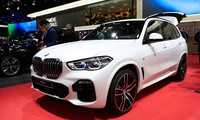 BMW X5 thế hệ mới nhìn từ phía trước