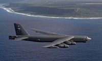 Giữa căng thẳng Trung-Mỹ, Mỹ điều B-52 áp sát Biển Đông