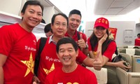 Á hậu Lệ Hằng, MC Bình Minh và dàn sao sang Malaysia cổ vũ Việt Nam
