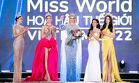Chung kết Miss World Vietnam 2022 để lại ấn tượng với đoàn Miss World thế giới