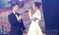 Đỗ Mỹ Linh và chồng hát, khiêu vũ ở lễ cưới