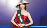 Thí sinh Hoa hậu Trái Đất đội nón lá