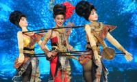Loạt trang phục dân tộc độc, lạ của Hoa hậu Hòa bình Thái Lan 2024 