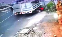 Triệu tập tài xế ô tô vượt ẩu, gây tai nạn rồi bỏ chạy ở Lâm Đồng