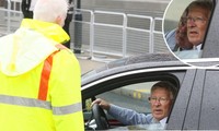 Sir Alex Ferguson bị từ chối phũ phàng khi đến xem Anh-Scotland 