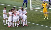 Slovakia 0-5 Tây Ban Nha: &apos;Bò tót&apos; dội mưa bàn thắng, thẳng tiến vòng 1/8