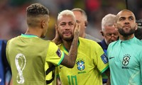 Ronaldo: Các cầu thủ Brazil nên nằm giả chết để tránh bàn thua 