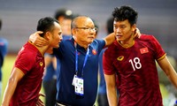 Tiếng gọi &apos;thầy Park&apos; và sự thiêng liêng đặc biệt của thể thao Việt Nam 