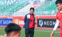 Bất ngờ với ý đồ &apos;cực dị&apos; của HLV U20 Việt Nam khi cho tiền vệ đá tiền đạo 