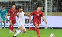 Thắng ĐT Syria 1-0, ĐTVN khiến sân Thiên Trường thòm thèm với &apos;bữa tiệc&apos; bóng đá