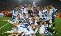 18 năm sau chức vô địch Euro 2004 của Hy Lạp, khi những ‘kẻ vô đạo đức’ trở thành các vị thần 