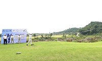 Gần 150 golfer tranh tài ở giải từ thiện &apos;Tấm lòng vàng Nhà đầu tư&apos;