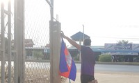 Chàng trai liệt chân gây xúc động trong lễ rước đuốc SEA Games 32 của Campuchia