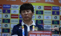 Đánh bại Hà Nội FC, HLV của Pohang thừa nhận &apos;may mắn thoát thua&apos;, &apos;bất ngờ với bàn mở tỷ số&apos;
