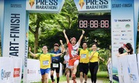 Tiền Phong Runners đua tài ở giải chạy Press Marathon 2024