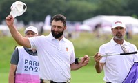 Golf Olympic 2024: Jon Rahm và Xander Schauffele dẫn đầu trước vòng cuối