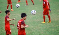 Quang Hải, Văn Hậu trở lại, luyện không chiến với U23 Việt Nam