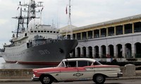 Tàu tình báo Nga Viktor Leonov tại bến La Habana