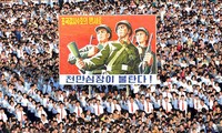Triều Tiên mít-tinh cực lớn, thách thức lời đe dọa của Mỹ
