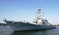 Khu trục hạm USS John S. McCain gặp nạn uy lực ra sao?