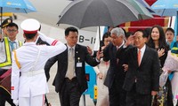 Máy bay chở đoàn Đài Bắc - Trung Hoa dự APEC tới Đà Nẵng