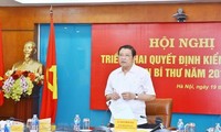 Đồng chí Phan Đình Trạc phát biểu tại buổi kiểm tra. - Ảnh: TTXVN