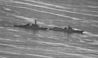 Cận cảnh cuộc chạm trán giữa hai chiến hạm Trung - Mỹ trên biển Đông