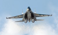 Mãn nhàn màn trình diễn của tiêm kích Su-35