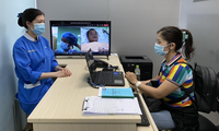 Người nhà thăm bệnh nhân trực tuyến tại BV Ðại học Y dược TPHCM