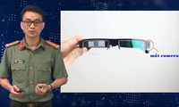 Thượng tá Đỗ Thái Huy cảnh báo về loại kính mắt gắn thiết bị ghi âm, ghi hình dùng để gian lận thi cử 