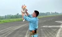 Đại uý phi công Trần Ngọc Duy: ‘Bố đi bay nhé’