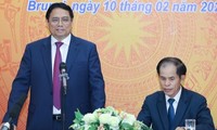 Thủ tướng Phạm Minh Chính: Đại sứ quán cần coi bà con như ruột thịt 