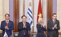 Quốc hội Việt Nam ký Thỏa thuận hợp tác với Nghị viện Uruguay