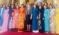 Diễn đàn phụ nữ Việt Nam lần đầu tiên tại châu Âu