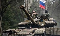Anh &apos;mổ xẻ&apos; khí tài quân sự Nga thu được ở Ukraine 