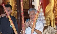Thủ tướng Singapore Lý Hiển Long tham quan phố cổ Hà Nội