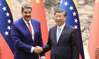Tổng thống Venezuela Nicholas Maduro trong cuộc gặp Chủ tịch Trung Quốc Tập Cận Bình tại Bắc Kinh. (Ảnh: Reuters)