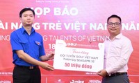 Quỹ hỗ trợ Tài năng trẻ Việt Nam trao thưởng Đội tuyển Golf dự SEA Games 32