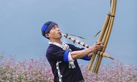 Ngày 28/9/2023, Đoàn xã Khao Mang tổ chức ra mắt Câu lạc bộ “Giữ gìn bản sắc văn hóa khèn Mông” tại bản Háng Bla Ha B Ảnh: Huyện Đoàn Mù Cang Chải 