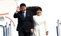 Tổng thống Mông Cổ đến Hà Nội, bắt đầu thăm cấp Nhà nước tới Việt Nam