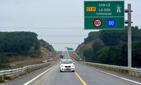 Thủ tướng yêu cầu rà soát cao tốc Cam Lộ - La Sơn và các tuyến chỉ có hai làn xe